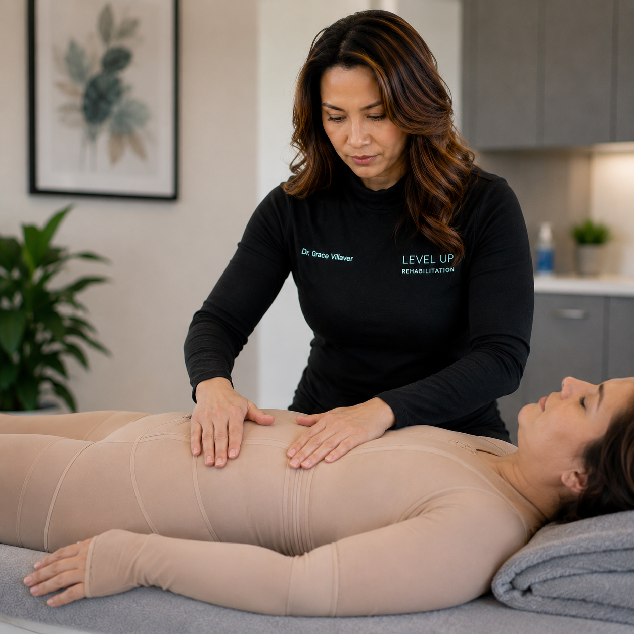 Compression garments and manual lymphatic drainage as part of post-surgical lipedema management at Level Up Rehabilitation Services